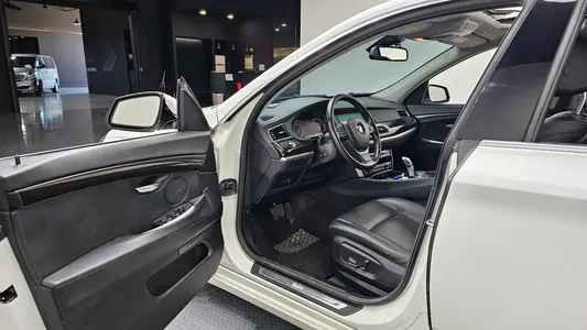 BMW 5 Series GT (F07) GT ED Edition 2014 10