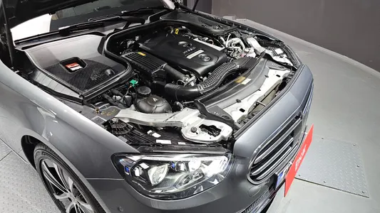 Mercedes-Benz E-Class W213 E300e 4MATIC 2021 6