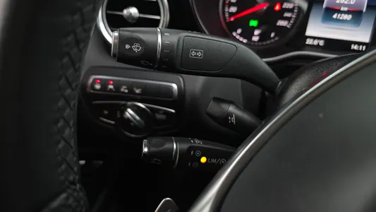 Mercedes-Benz C-Class W205 C350e 2018 29