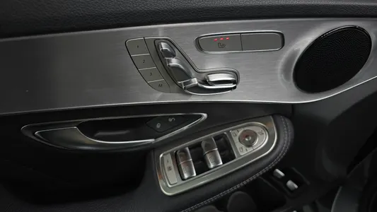 Mercedes-Benz C-Class W205 C350e 2018 30