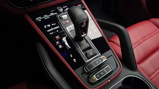 Porsche (PO536) 3.0 2022 8