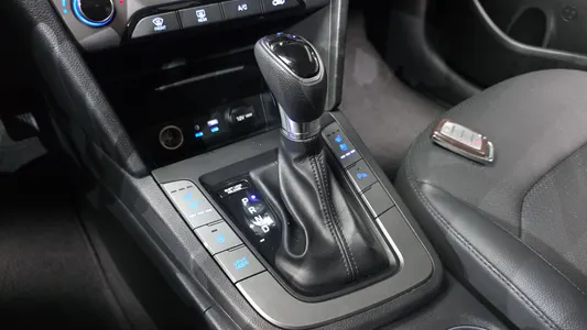 Hyundai AD 1.6 GDI 2017 9