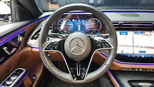Mercedes-Benz E-Class W214 E220d 4MATIC 2024 13