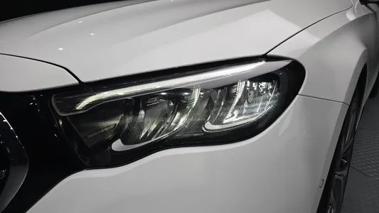 Mercedes-Benz E-Class W214 E220d 4MATIC 2024 22