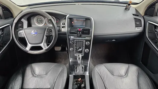 Volvo XC60 D4 2013 7