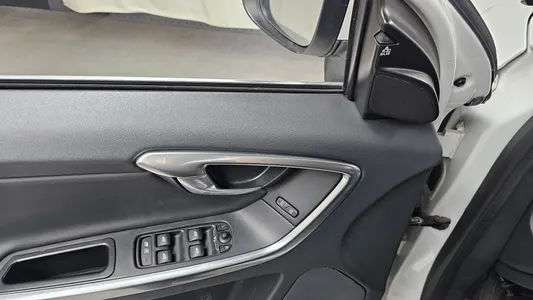 Volvo XC60 D4 2013 14