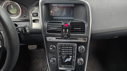 Volvo XC60 D4 2013 16