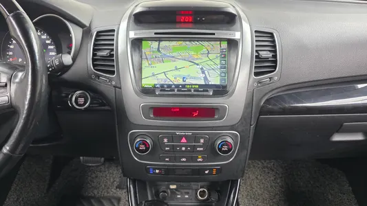 Kia R 2.0 2WD 2013 14