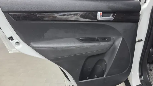 Kia R 2.0 2WD 2013 19