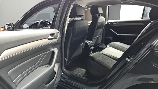 Volkswagen GT(B8) 2.0 TDI 2021 26