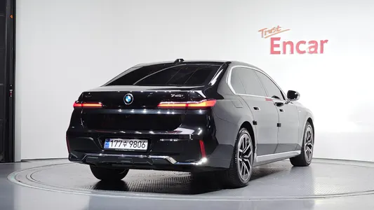 BMW 7 Series (G70) 740i xDrive M 2024