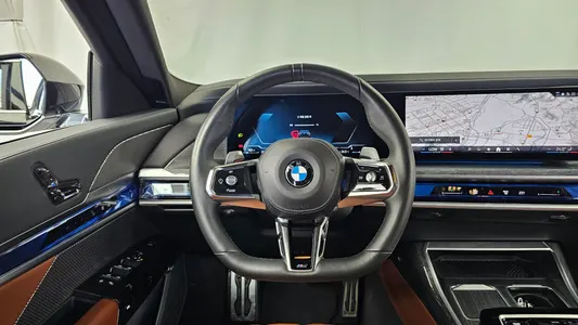 BMW 7 Series (G70) 740i xDrive M 2024 12