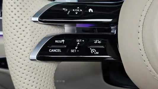 Mercedes-Benz E-Class W213 E220d 2018 32