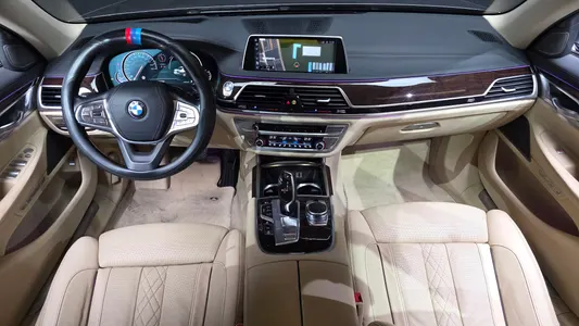 BMW 7 Series (G11) 730Ld xDrive 2015 7