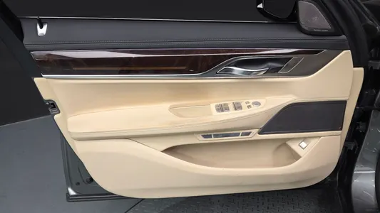 BMW 7 Series (G11) 730Ld xDrive 2015 24