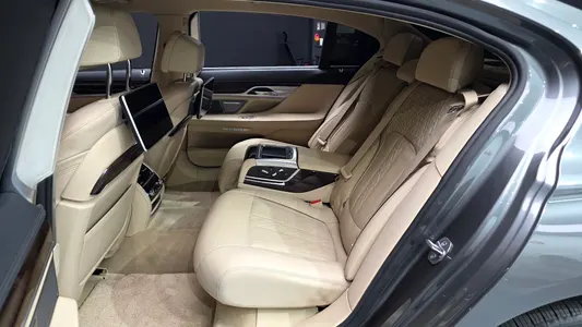 BMW 7 Series (G11) 730Ld xDrive 2015 26