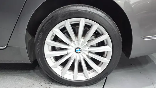 BMW 7 Series (G11) 730Ld xDrive 2015 21