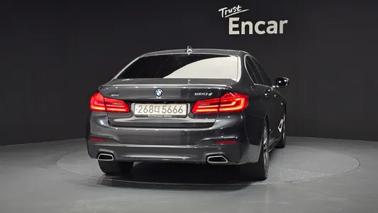 BMW 5 Series (G30) 520d M 2019 4