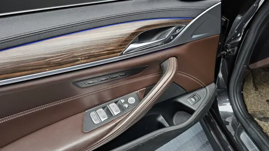 BMW 5 Series (G30) 520d M 2019 19