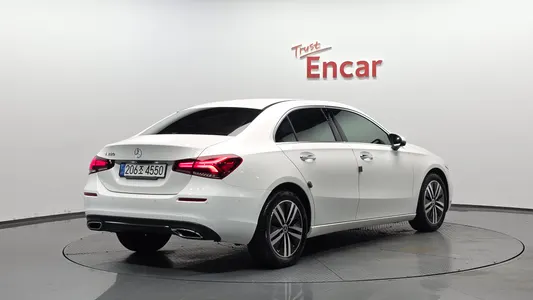 Mercedes-Benz A-Class W177 A220 2022
