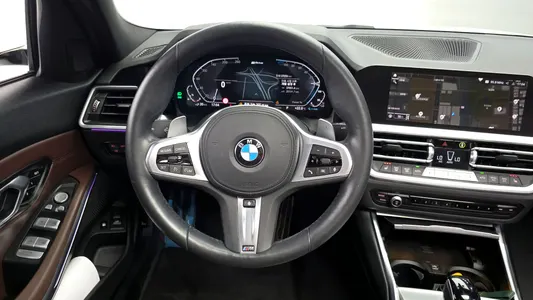 BMW 3 Series (G20) 330e M 2021 13