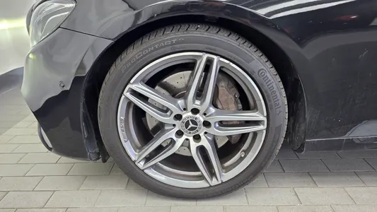 Mercedes-Benz E-Class W213 E300 AMG Line 2019 5