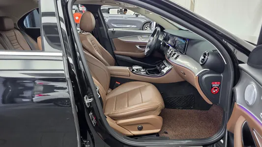 Mercedes-Benz E-Class W213 E300 AMG Line 2019 11