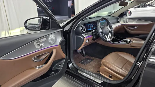 Mercedes-Benz E-Class W213 E300 AMG Line 2019 10