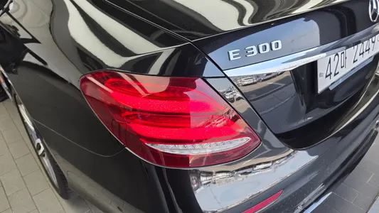 Mercedes-Benz E-Class W213 E300 AMG Line 2019 23