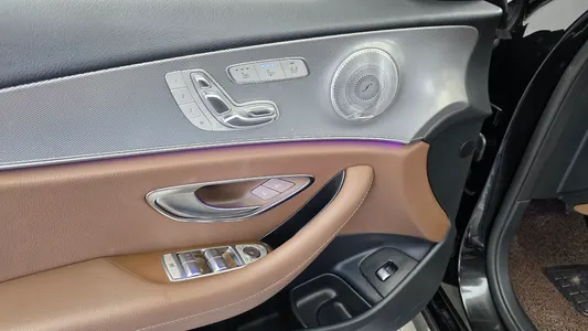 Mercedes-Benz E-Class W213 E300 AMG Line 2019 28