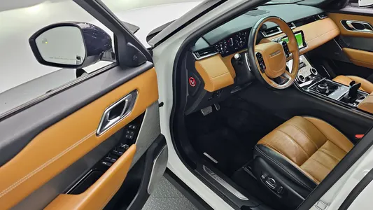 Land Rover 레인지로버 벨라 3.0 D300 R- HSE 2019 10