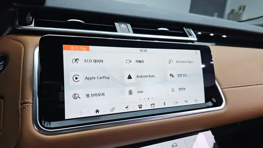 Land Rover 레인지로버 벨라 3.0 D300 R- HSE 2019 33