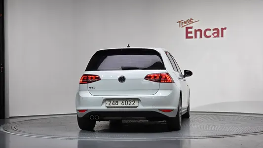 Volkswagen 7 2.0 GTD 2014 4