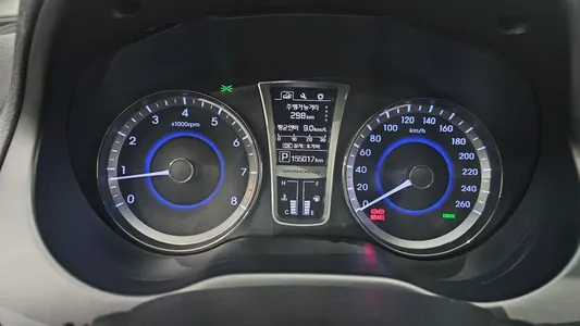 Hyundai Grandeur HG HG240 2015 8