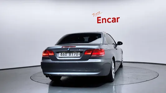 BMW 3 Series (E90) 328i 2009 4