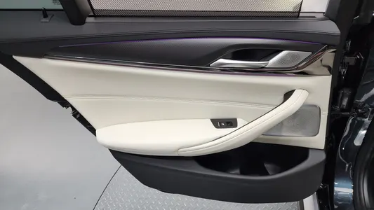 BMW M5 (F90) M5 2020 31