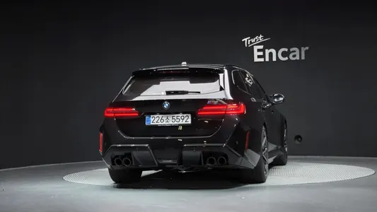 BMW M5 (G90) M5 2025 4