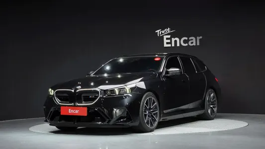 BMW M5 (G90) M5 2025