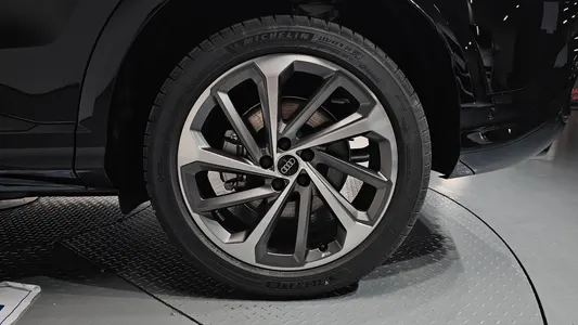 Audi Q5 (80A) 40 TFSI S Line 2025 21