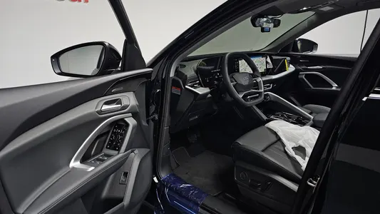 Audi Q5 (80A) 40 TFSI S Line 2025 10