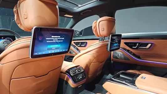 Mercedes-Benz S-Class W223 S500L 4MATIC 2025 37