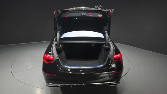 Mercedes-Benz S-Class W223 S500L 4MATIC 2025 38