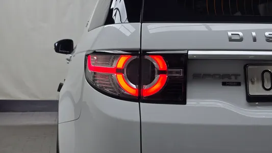 Land Rover 디스커버리 스포츠 2.0 TD4 HSE 2018 23