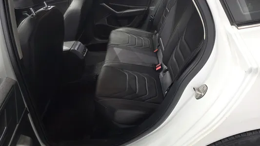 Volkswagen 7 1.4 TSI 2020 12