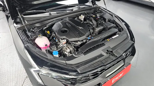 Kia K5 3 2.0 2024 6