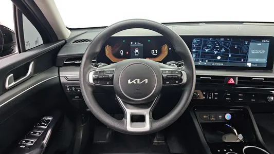 Kia K5 3 2.0 2024 13