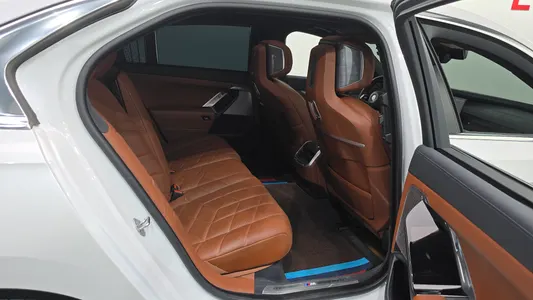 BMW 7 Series (G70) 740d xDrive M 2024 10