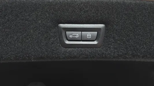 BMW 7 Series (G70) 740d xDrive M 2024 15