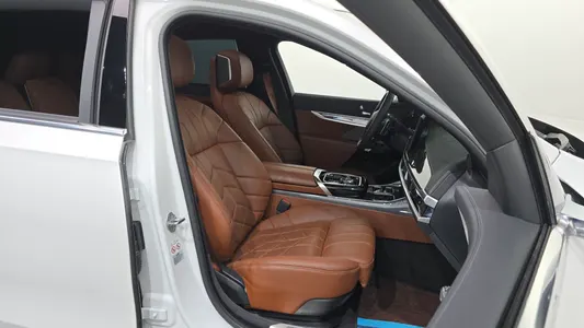 BMW 7 Series (G70) 740d xDrive M 2024 26