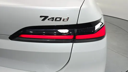 BMW 7 Series (G70) 740d xDrive M 2024 23